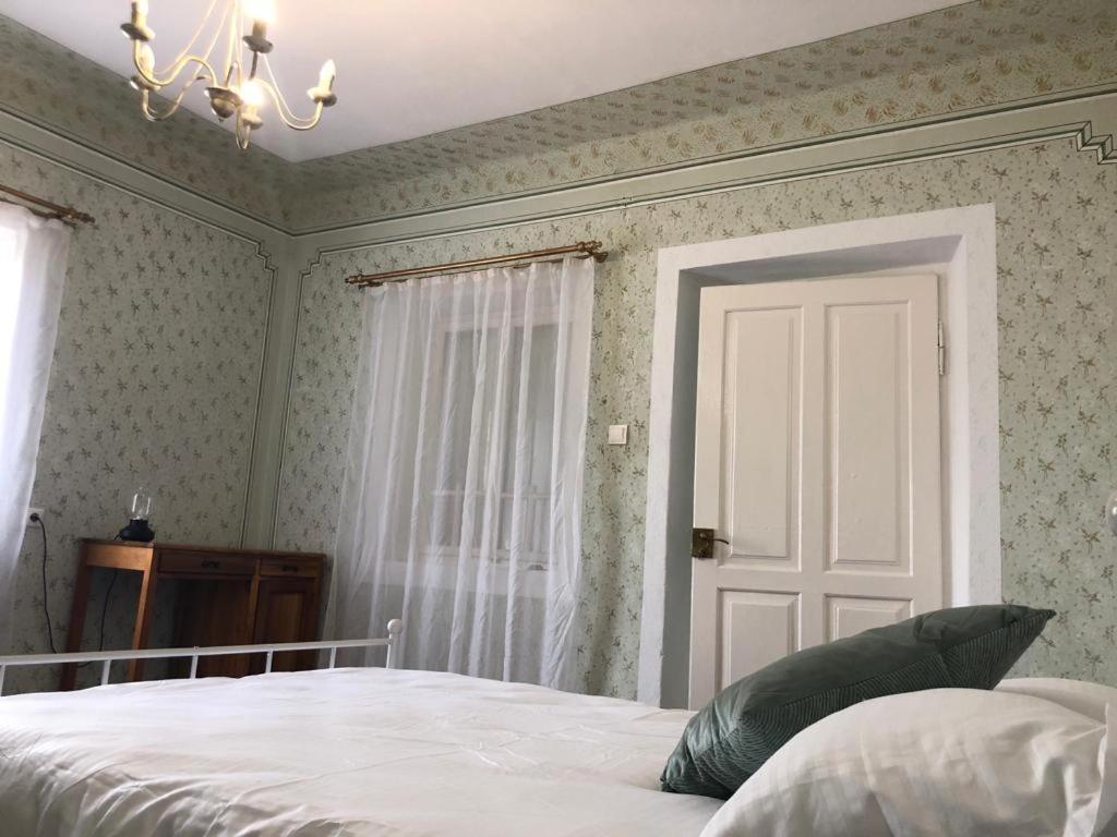 Affittacamere Texas House Novaci-Străini Esterno foto