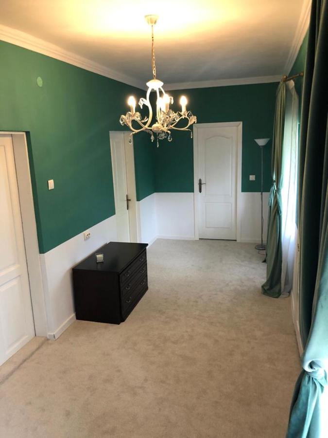 Affittacamere Texas House Novaci-Străini Esterno foto